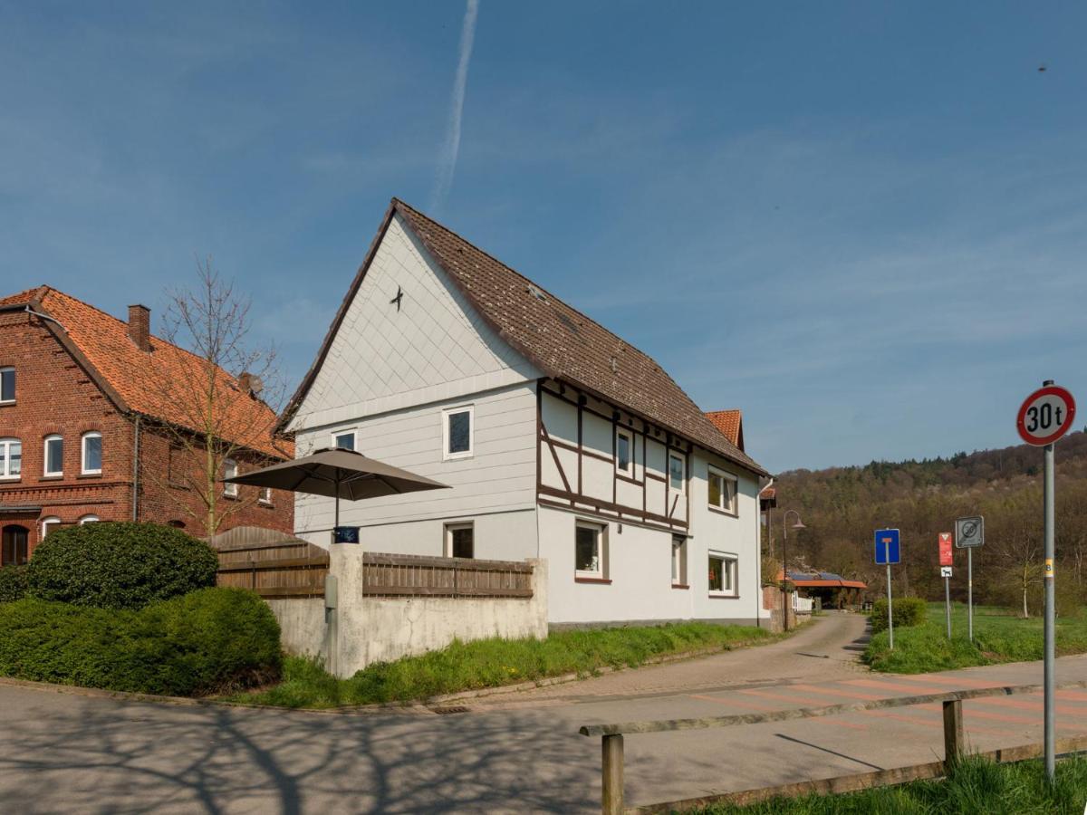 Modern Holiday Home Near River In Amelgatzen Emmerthal Pokoj fotografie